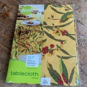 Food Network, ribbed tablecloth!